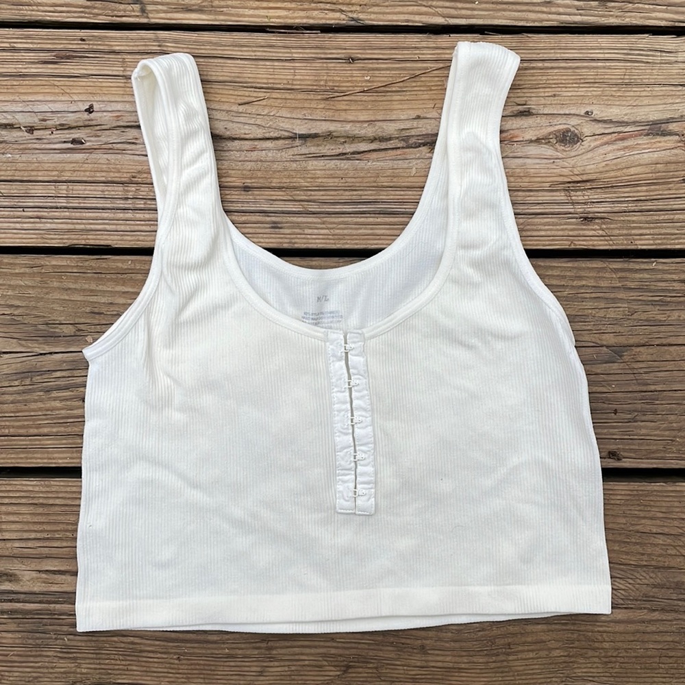 White Seamless Scoop Neck Crop Top